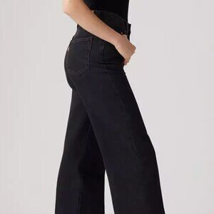 BNWT  Levi's Ribcage Wide Leg Women's Jeans, size 28